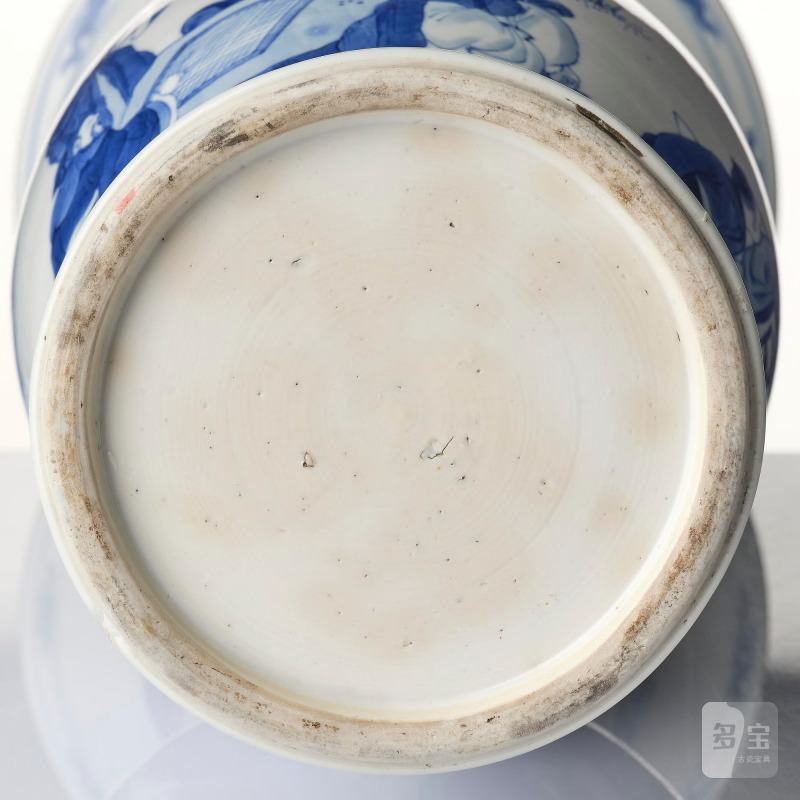 A large blue and white 'figural' yenyen vase, - 图7